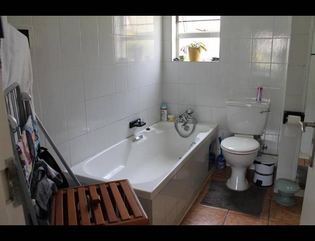 1 BEDROOM TOWNHOUSE FOR SALE IN BEDFORD GARDENS